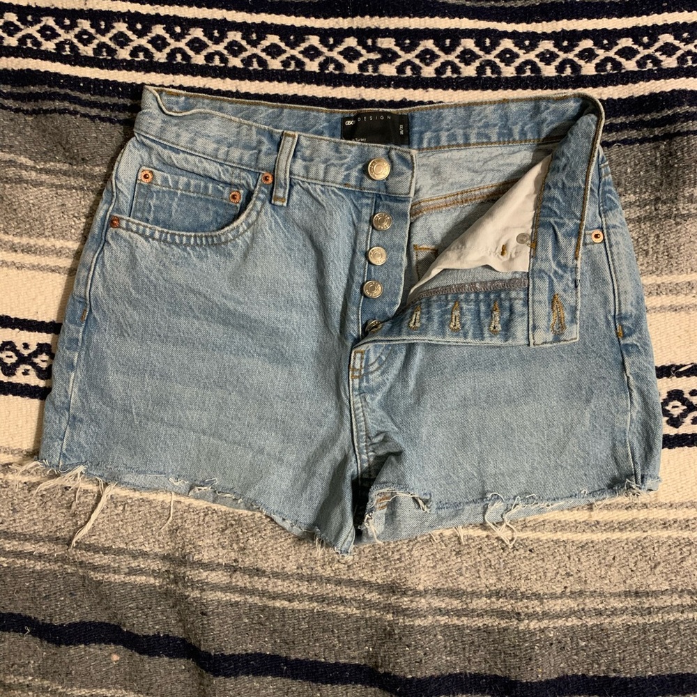 ASOS DESIGN Womens Short Size 28